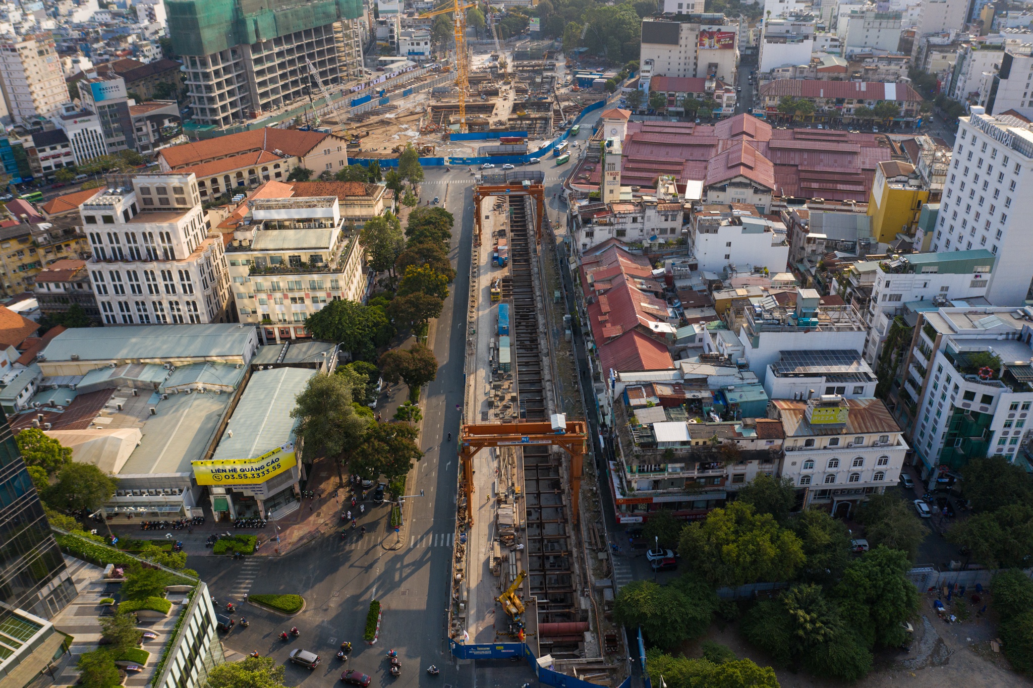 Đoạn metro ngầm từ đường Nam Kỳ Khởi Nghĩa đến ga Bến Thành - đoạn đầu tiên được tái lập cảnh quan theo kế hoạch. Ảnh: Quỳnh Danh.